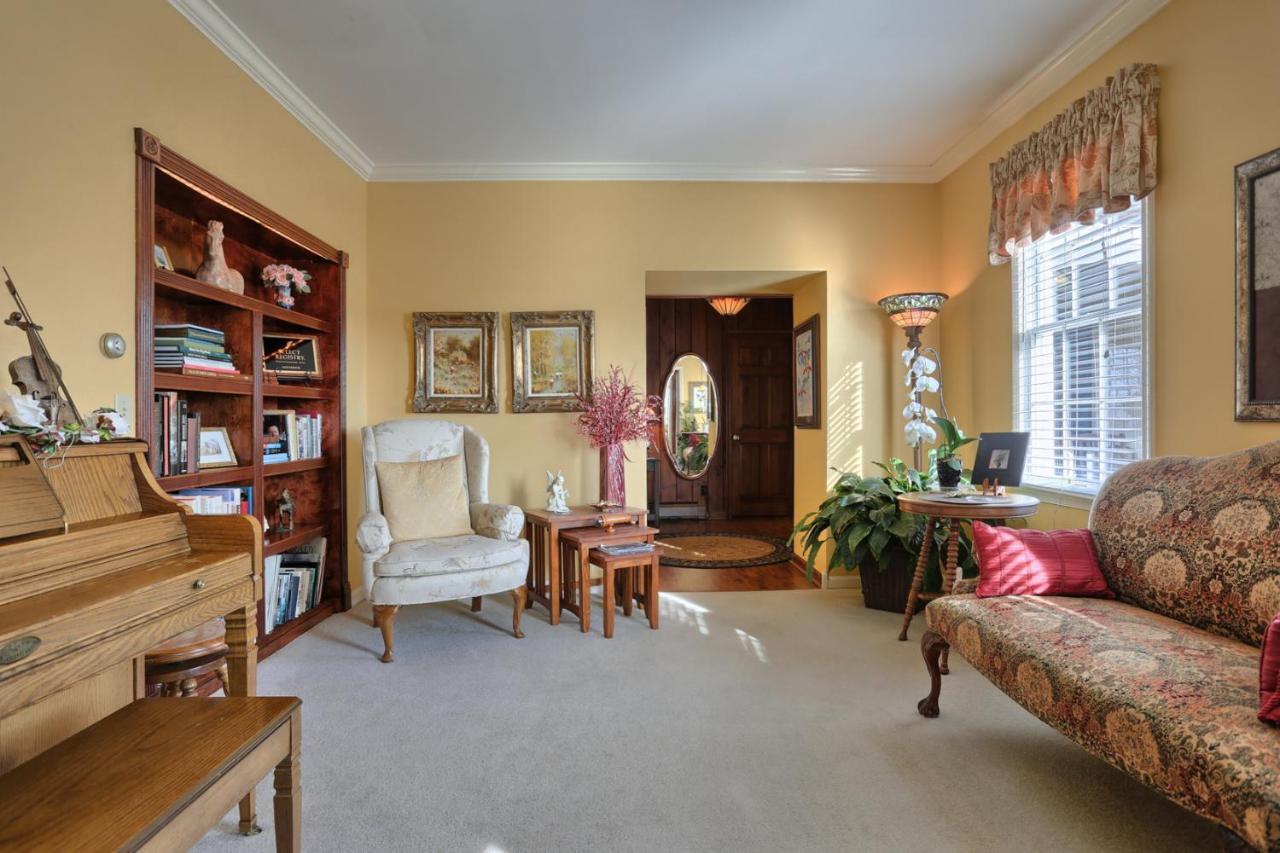 Annville Inn Bed & Breakfast Екстериор снимка
